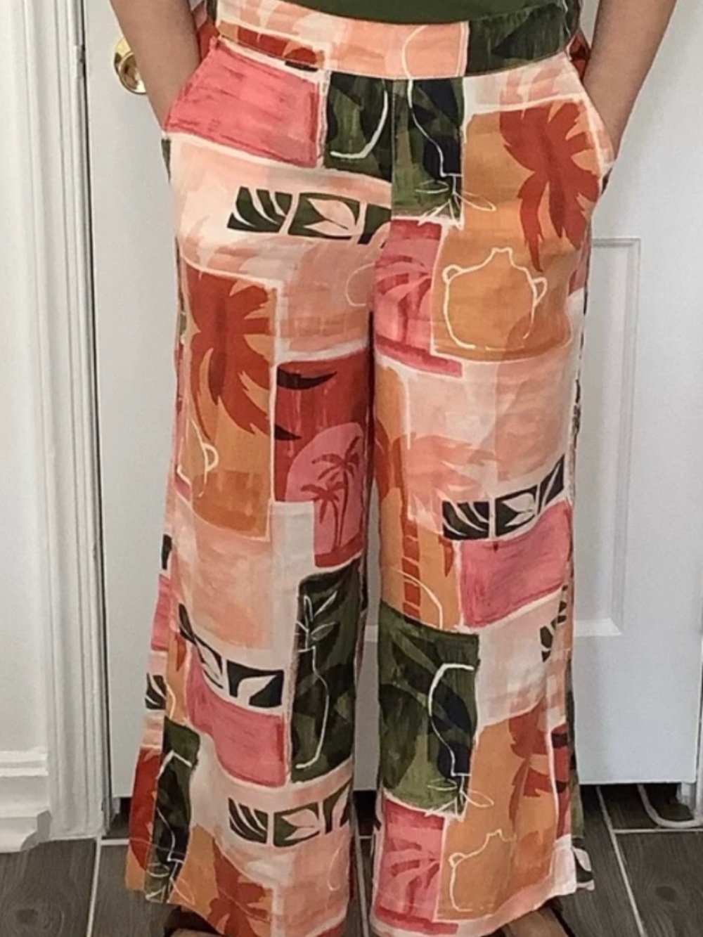 Nicole Miller Tropical Crop Pants L Wide Leg High Waist EUC